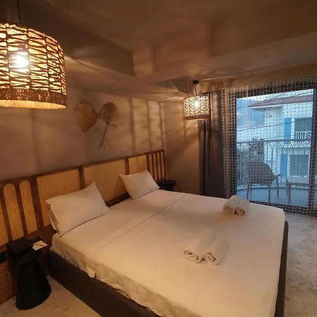 Icon Sovalye Island Szálloda