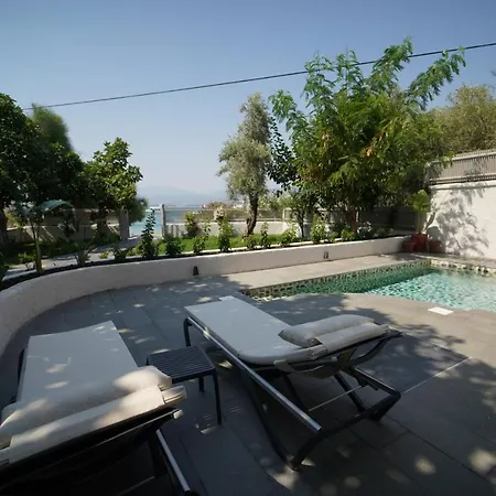 Icon Sovalye Island *