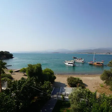 Icon Sovalye Island מלון