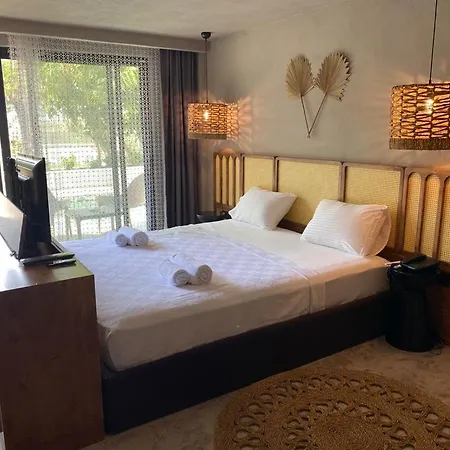 Icon Sovalye Island Hotell *